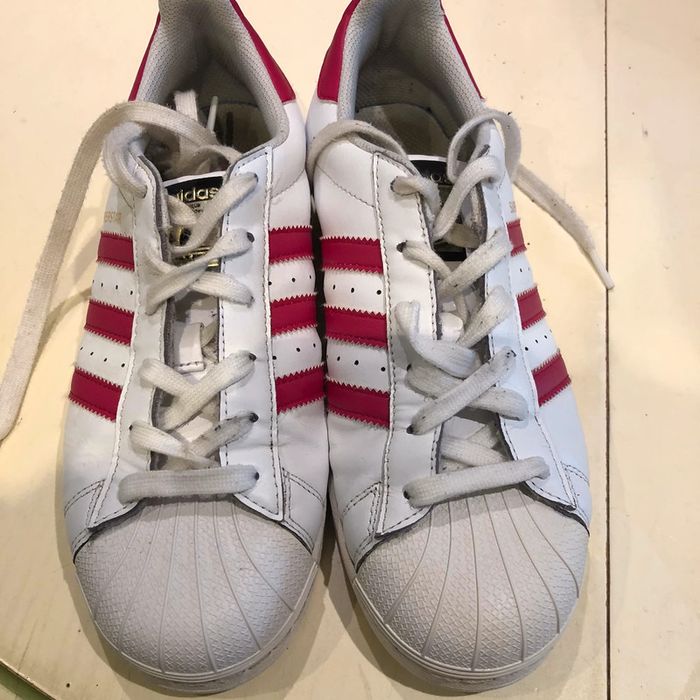 Baskets Adidas femme taille 38 superstar. - photo numéro 4
