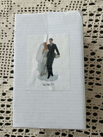 Figurine mariés d'environ 8 X 15cm