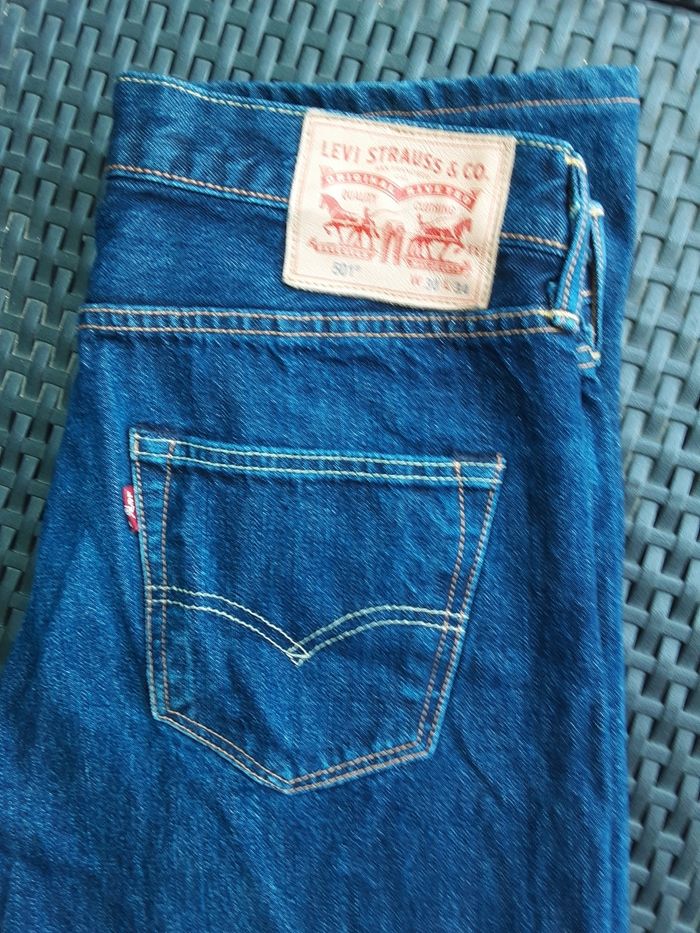 Pantalon jean marque Levi s strauss 501 taille w 30 l 34 - photo numéro 2