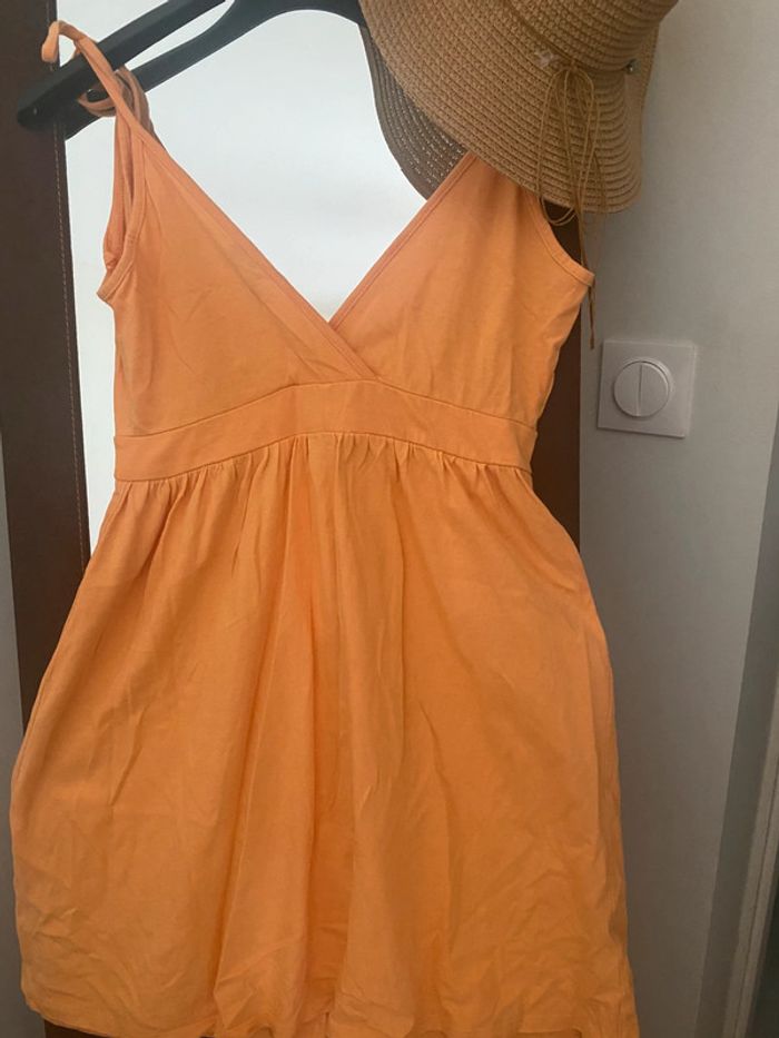 Jolie robe d été - photo numéro 2