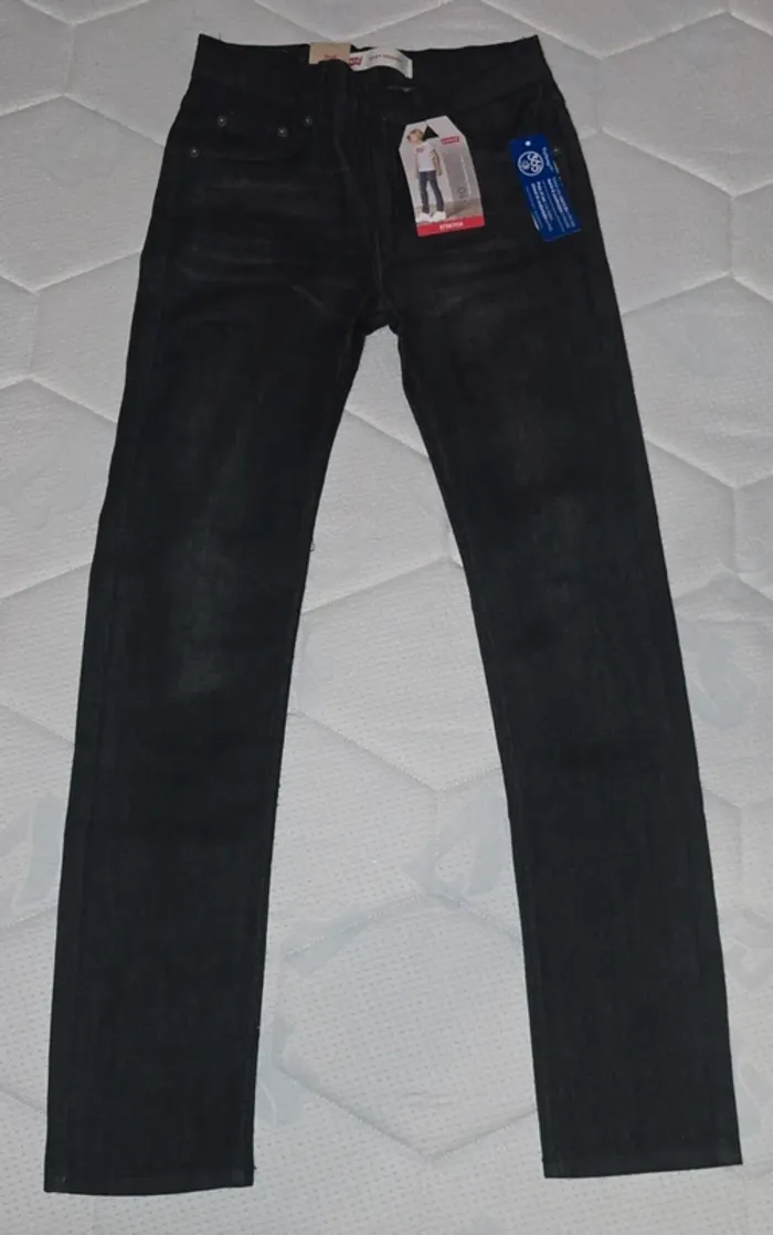 Jean Levi's noir, 510 Skinny, neuf, 14 ans
