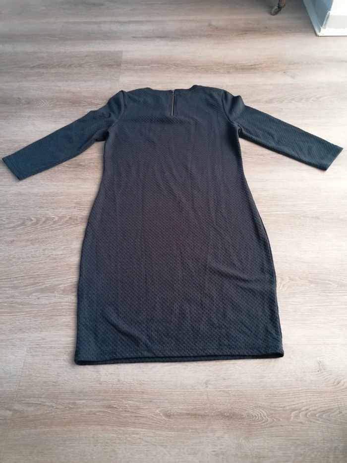 Robe grise foncé - photo numéro 4