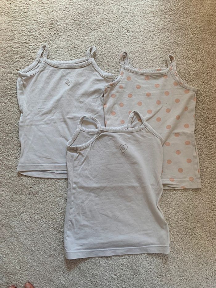 3 maillots de corps 24 mois / Orchestra