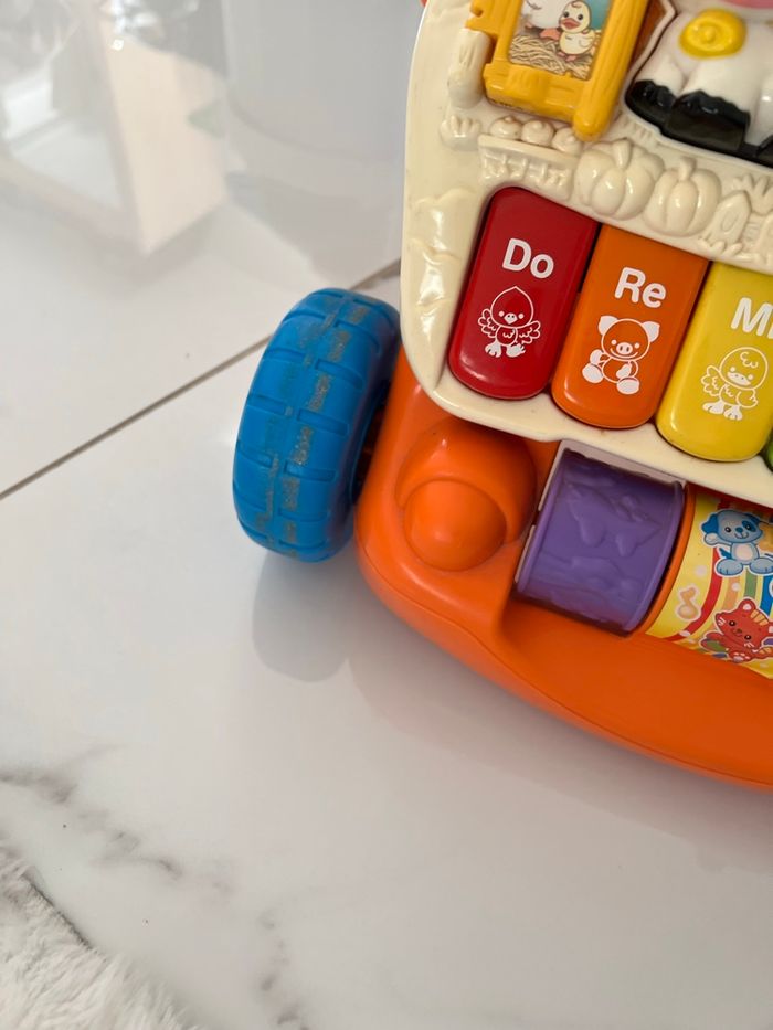 Trotteur bébé - photo numéro 3