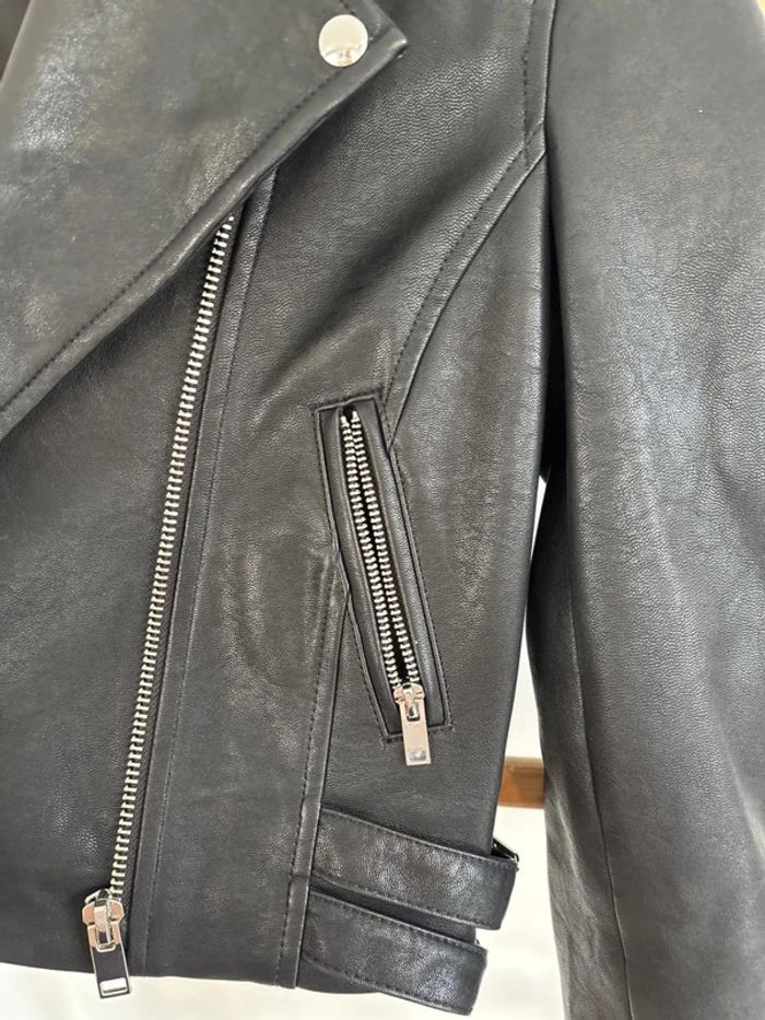 Veste en cuir noire - mango taille M - photo numéro 6