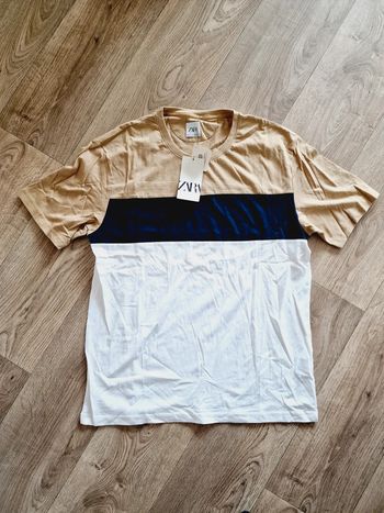 Zara - Tee-shirt manches courtes, col rond - Neuf avec étiquette ! (XL)