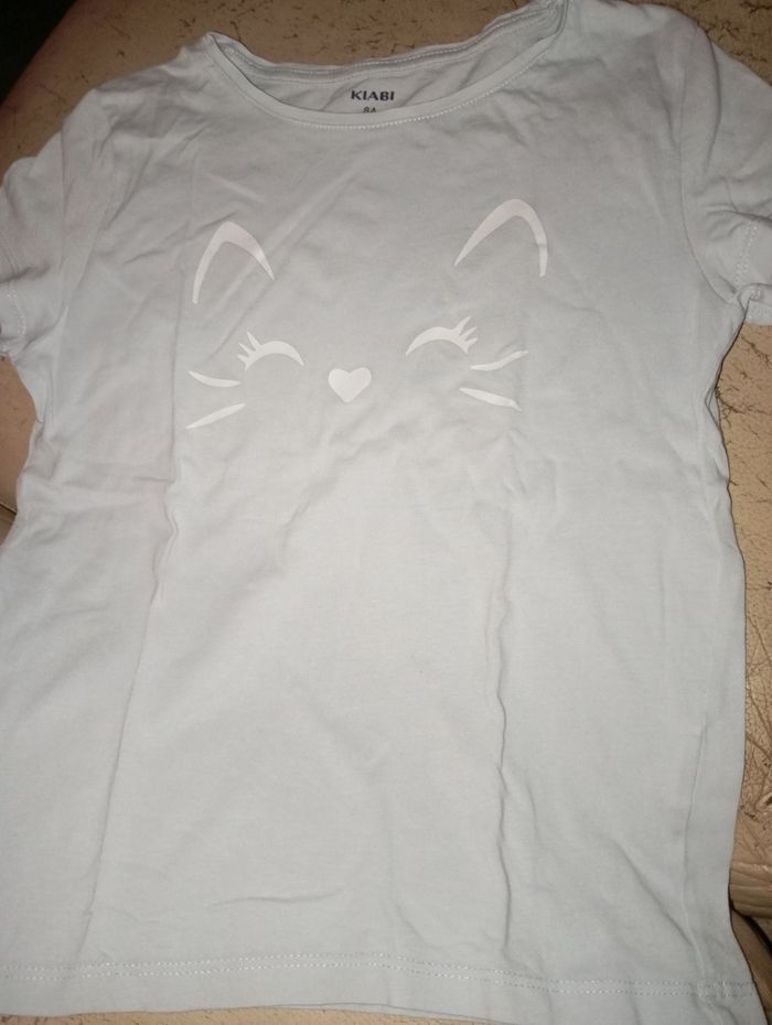 Vends deux t-shirts pour fille - photo numéro 3