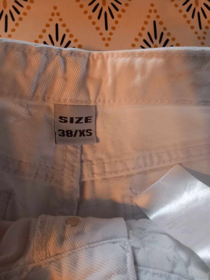 Mini short avec Mickey taille XS - photo numéro 6