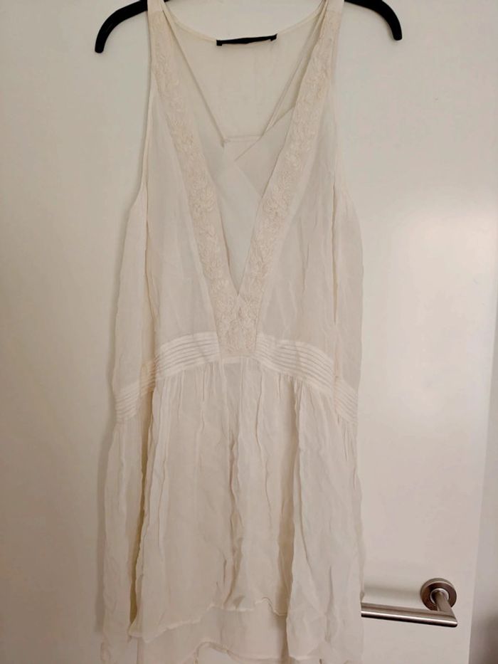 Robe Zara trafaluc style bohème blanc cassé avec fond de robe Taille M