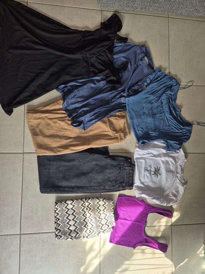 Lot vêtements taille XS