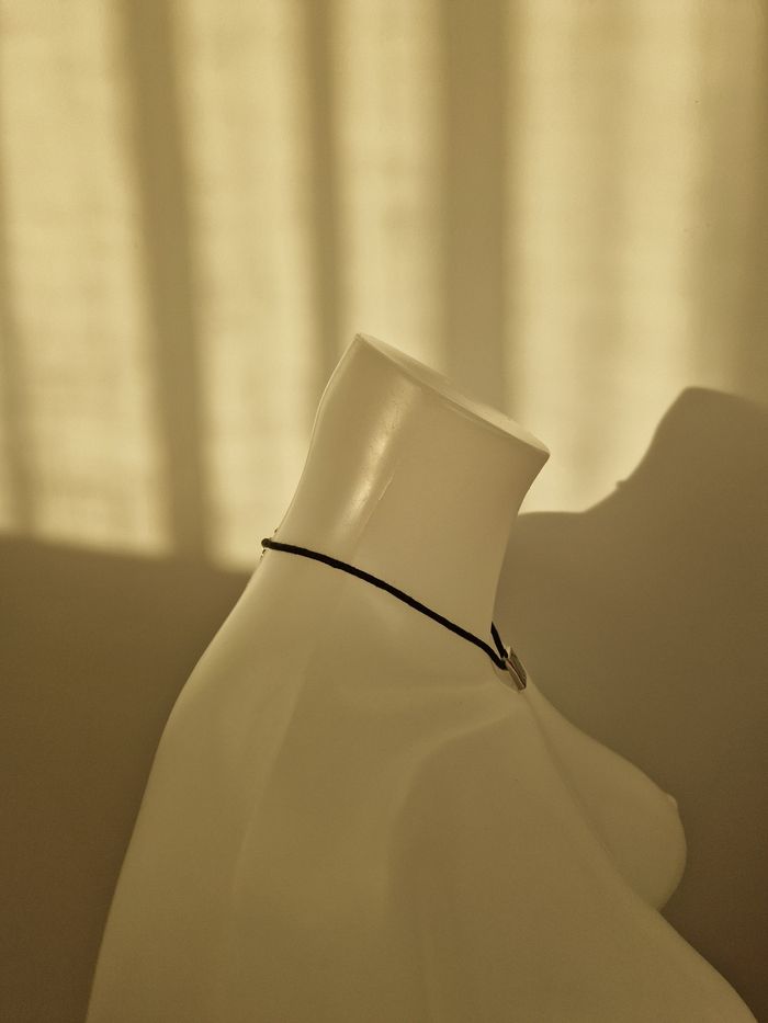 Collier fleur bleu dans un carré argenté - photo numéro 7