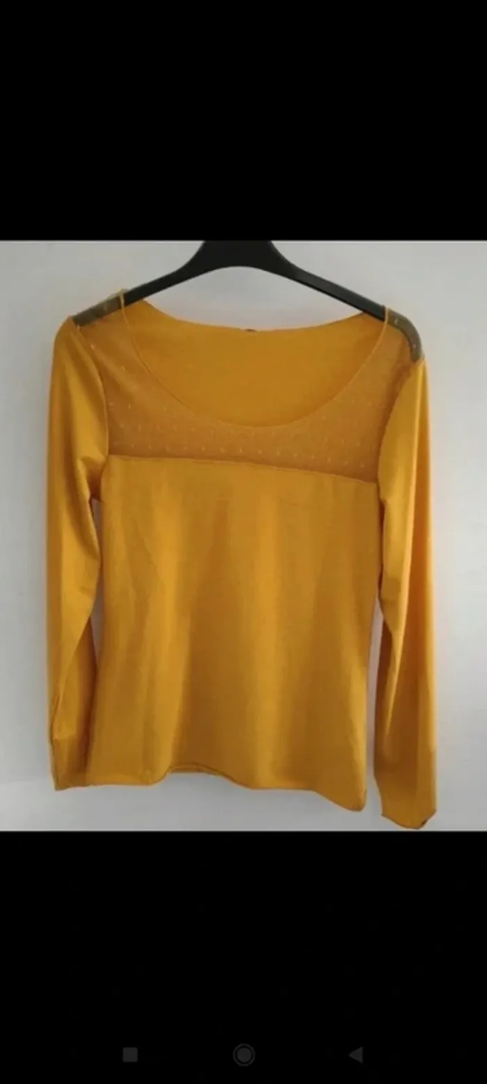 Tee-shirt femme manches longues taille S bon état