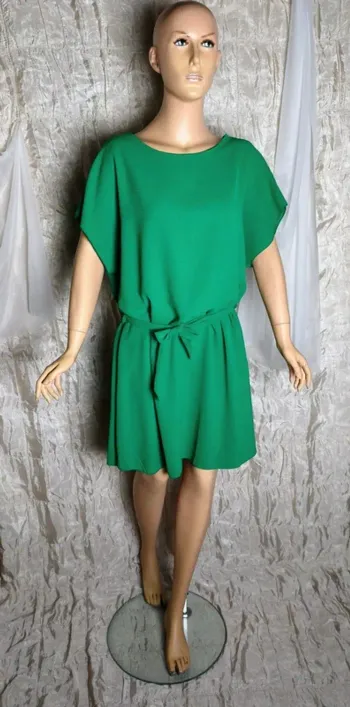 Robe/Tunique élégante avec ceinture couleurs Vert fluide taille unique 36 au 44