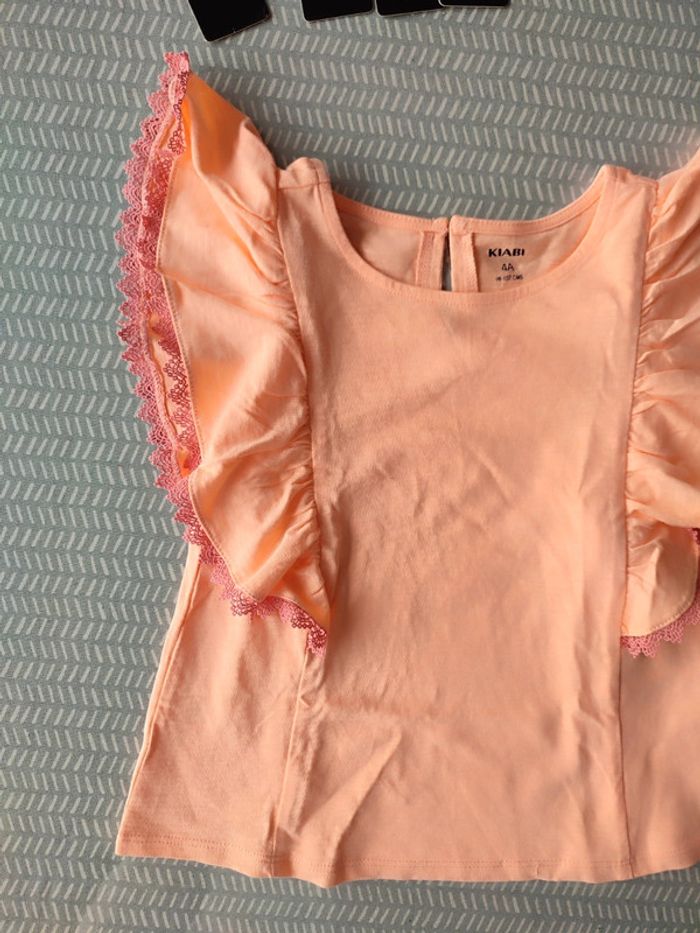 T-shirt été manches fantaisies – Neuf sans étiquette Taille 4 ans Marque : Kiabi - photo numéro 2
