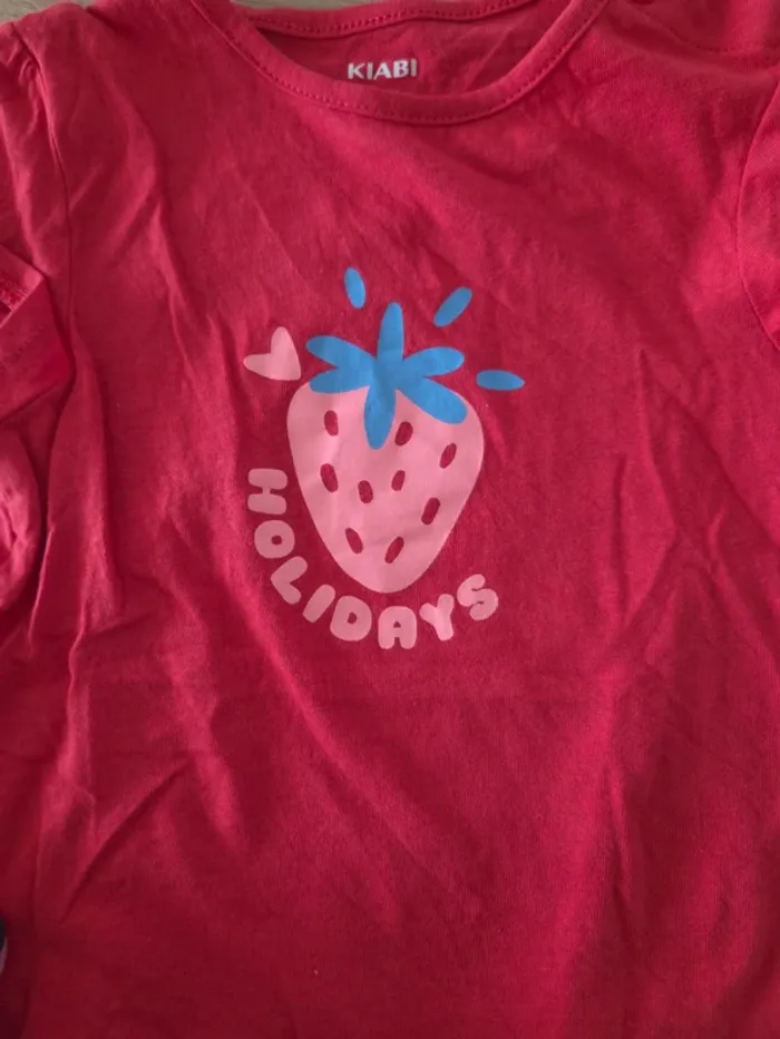 Tshirt fraise 12 mois - photo numéro 3