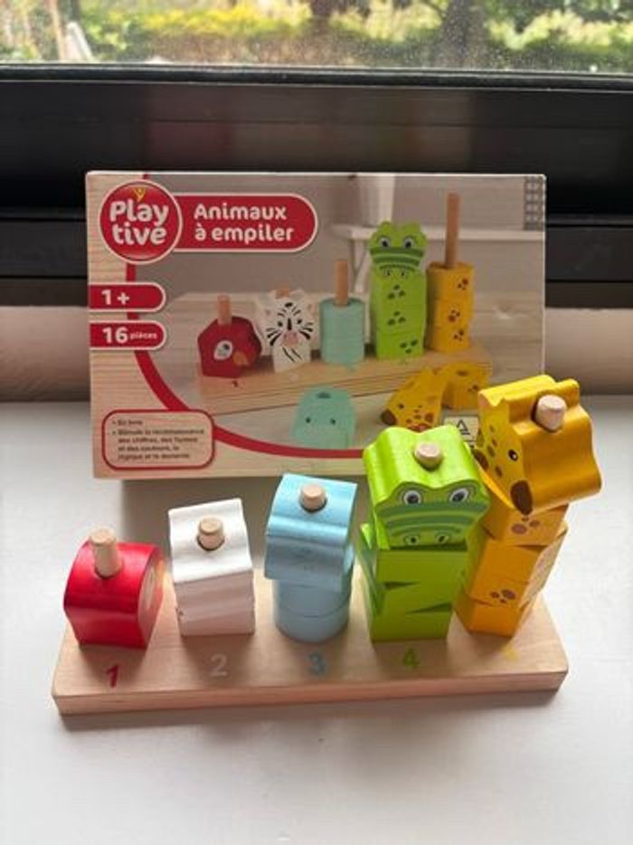 Animaux à empiler play tive