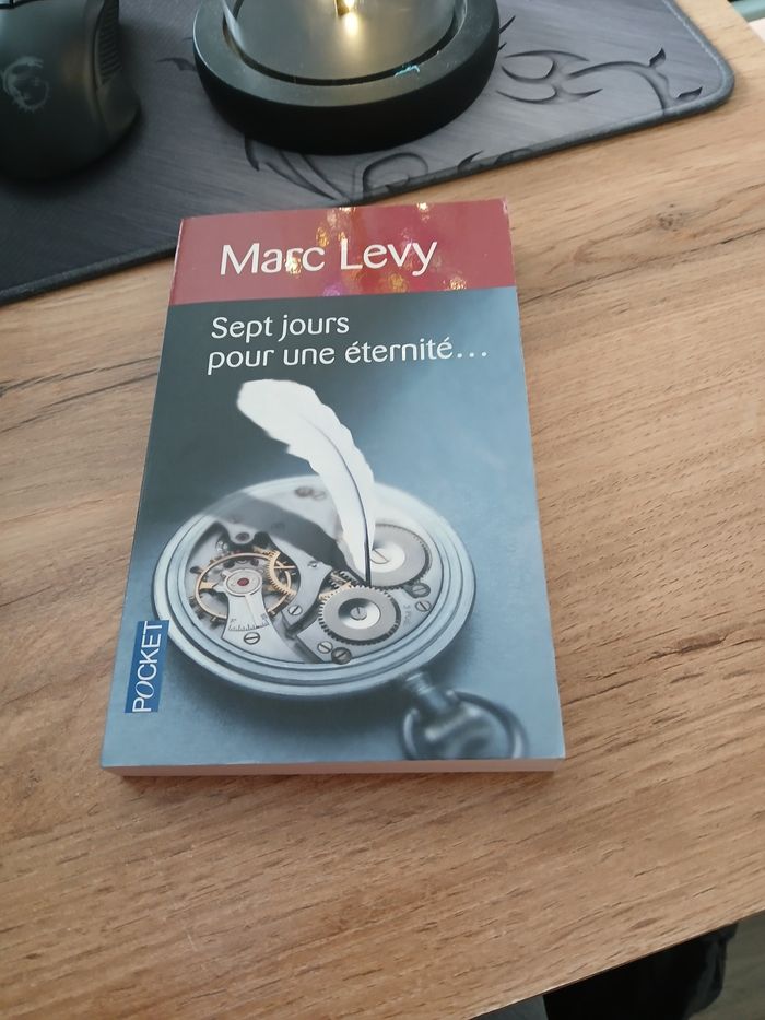 LIVRE SEPT JOURS POUR UNE ETERNITES DE MARC LEVY - photo numéro 1
