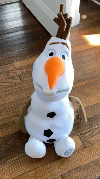 peluche olaf acheté chez disneyland paris