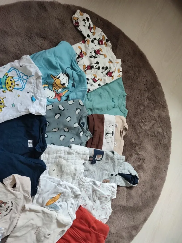Lot hauts bébé - photo numéro 5