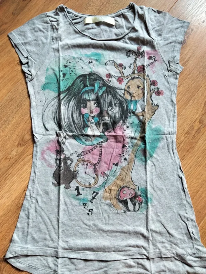 Tee shirt Alice au pays des merveilles Zara