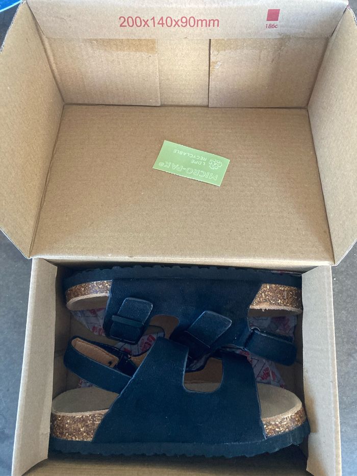 Sandale Lee Cooper neuve p28 - photo numéro 2