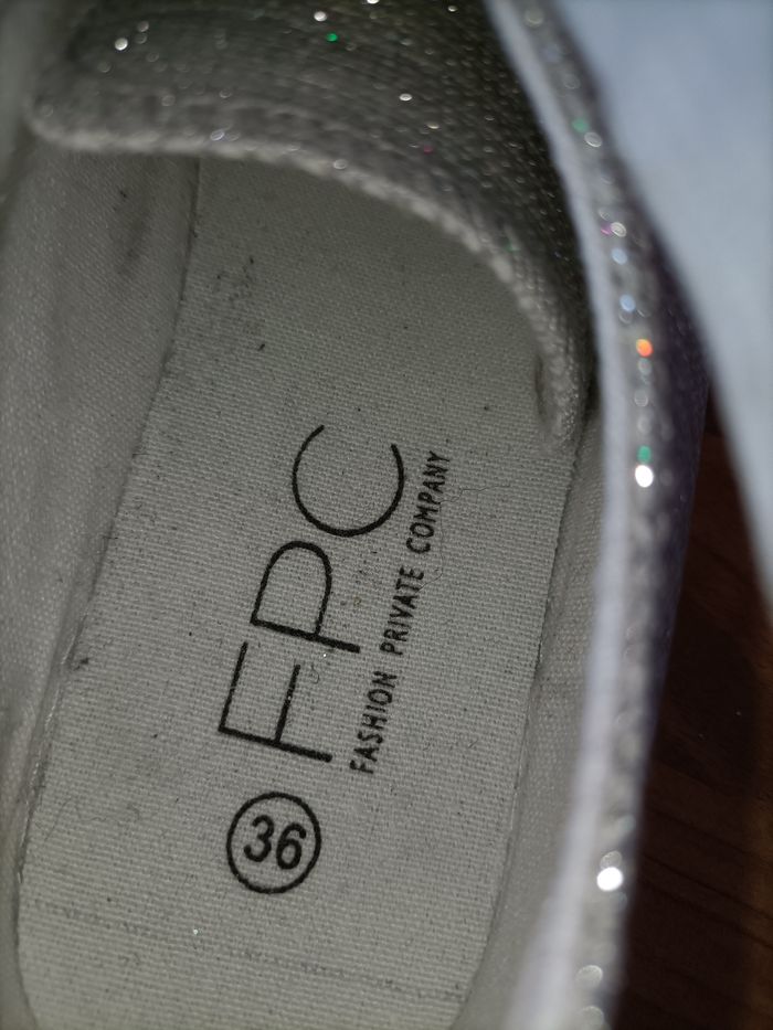 Chaussures 36 type converses blanc et argenté à paillettes - photo numéro 10