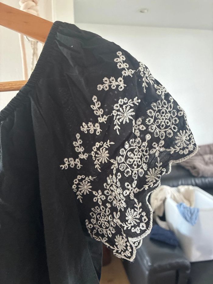 Tee shirt noir - photo numéro 2