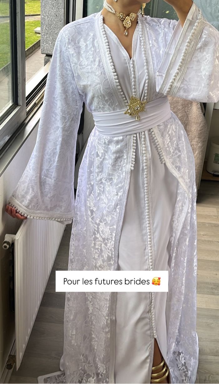 Tekchita dentelle blanc spécial khtoba