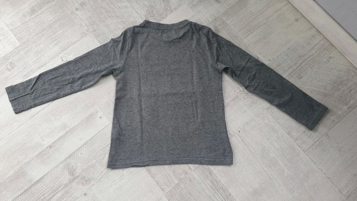 Tee-shirt manches longues Taille 8 ans - photo numéro 2