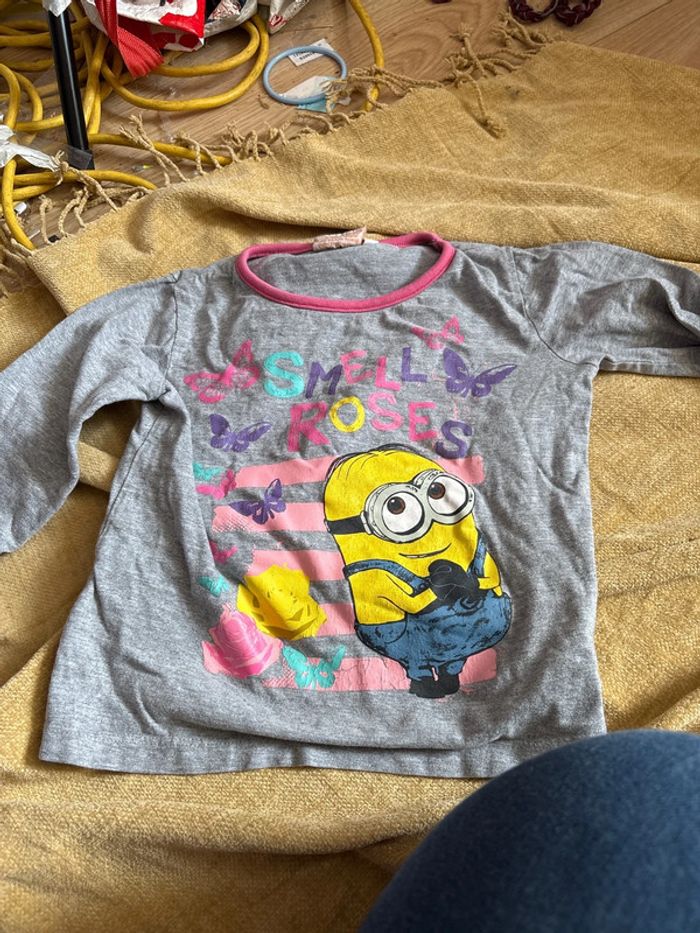 T shirt minion