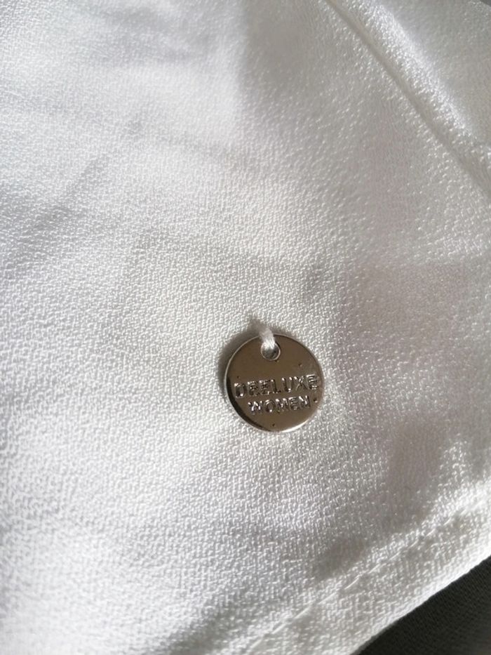 T-shirt blanc fin avec dentelle - photo numéro 3