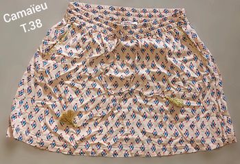 Très jolie Jupe Camaïeu détails dorés