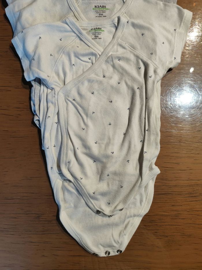 Lot de 8 bodies manches courtes taille 9 mois - photo numéro 3