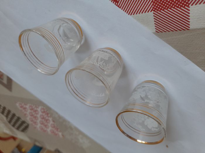 Verres à liqueur vintage