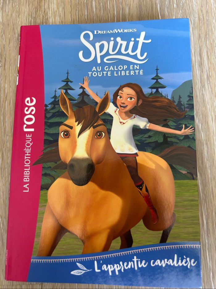 Livre  Spirit Bibliothèque Rose