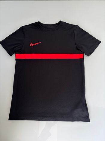 T-shirt Nike
