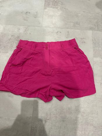 Short fushia