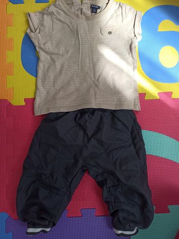 Lot t-shirt pantalon 12 mois
