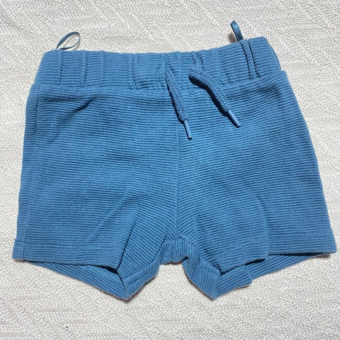 Tenue C&A  6 mois 68 cm - photo numéro 3