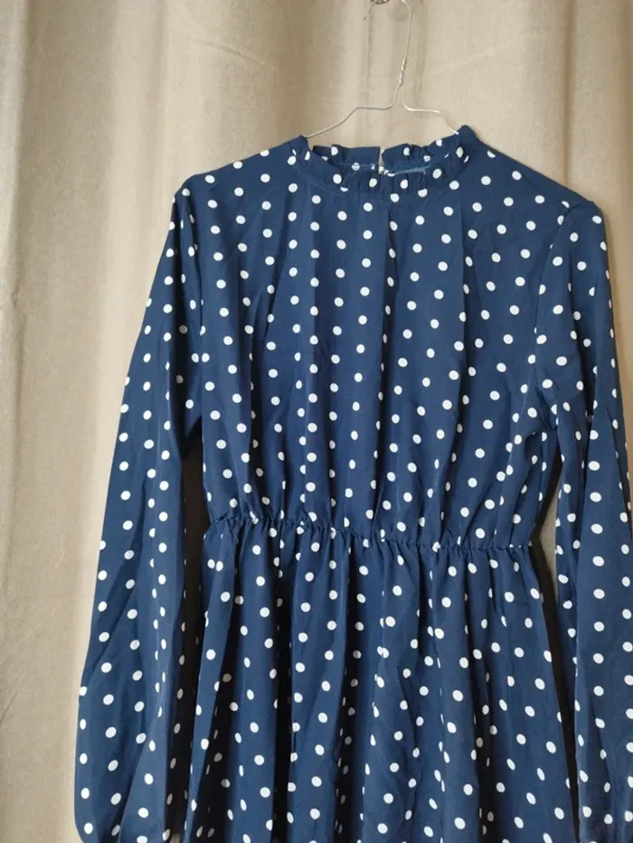 Robe manches longues à pois - photo numéro 2