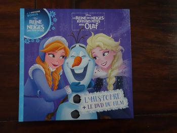 Livre Disney HACHETTE La Reine des Neiges – Joyeuses fêtes avec Olaf avec DVD + Une fête givrée