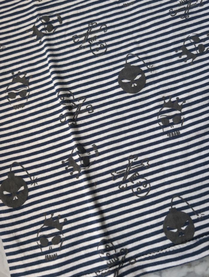 Tee-shirt fait main marinière et pirate 8 ans - photo numéro 4