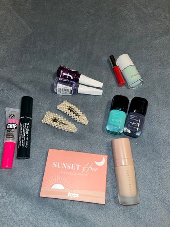 Lot de maquillages fenty beauty