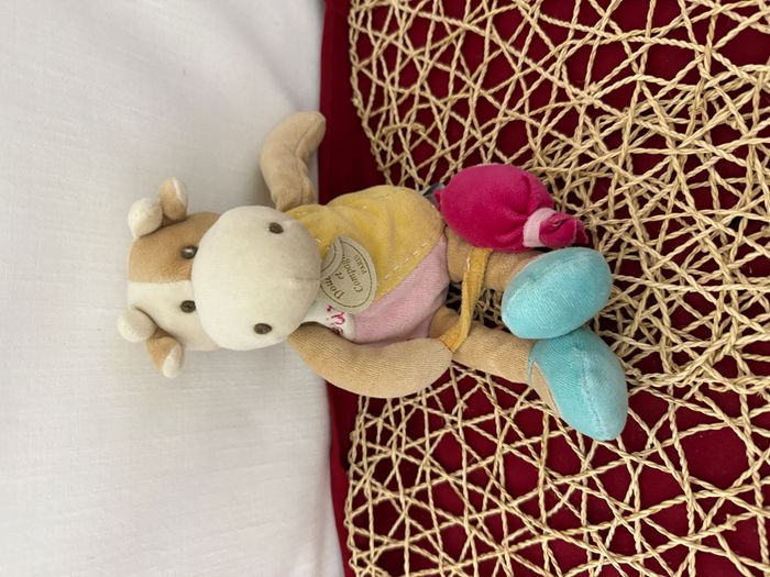 Peluche vache DOUDOU ET COMPAGNIE Cerise et son bonbon rose - photo numéro 4