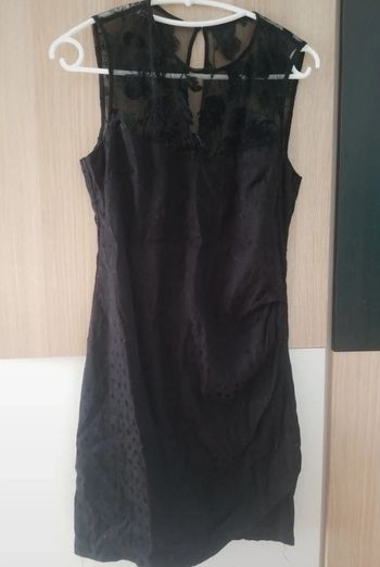 Petite robe noire dentelle