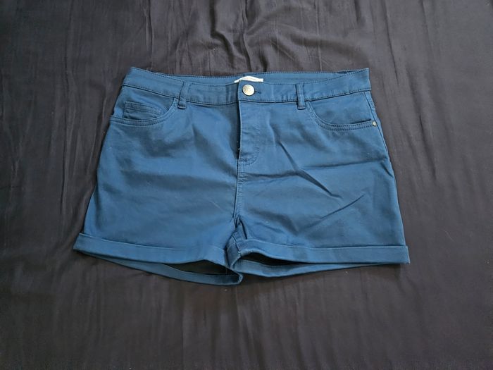 Short bleu - photo numéro 2