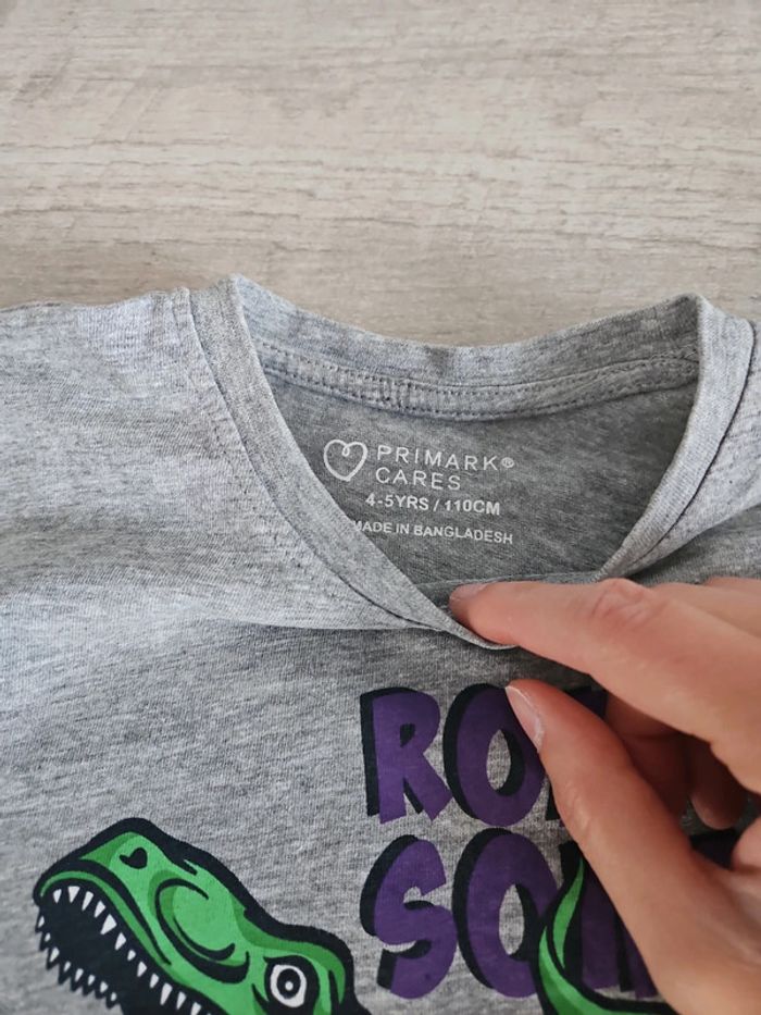 T-shirt 4/5 ans - photo numéro 3
