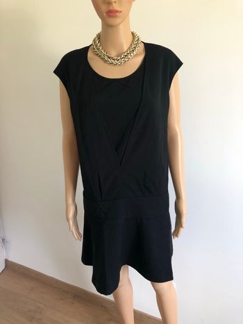 Robe noire neuve à manches courtes See U Soon taille 2