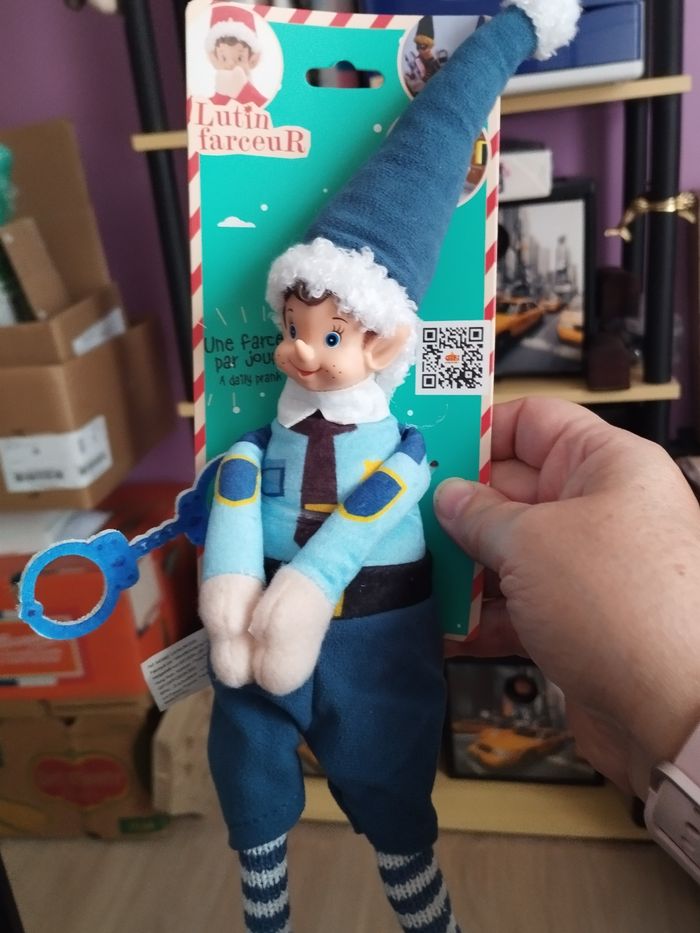 Lutin farceur police - photo numéro 2