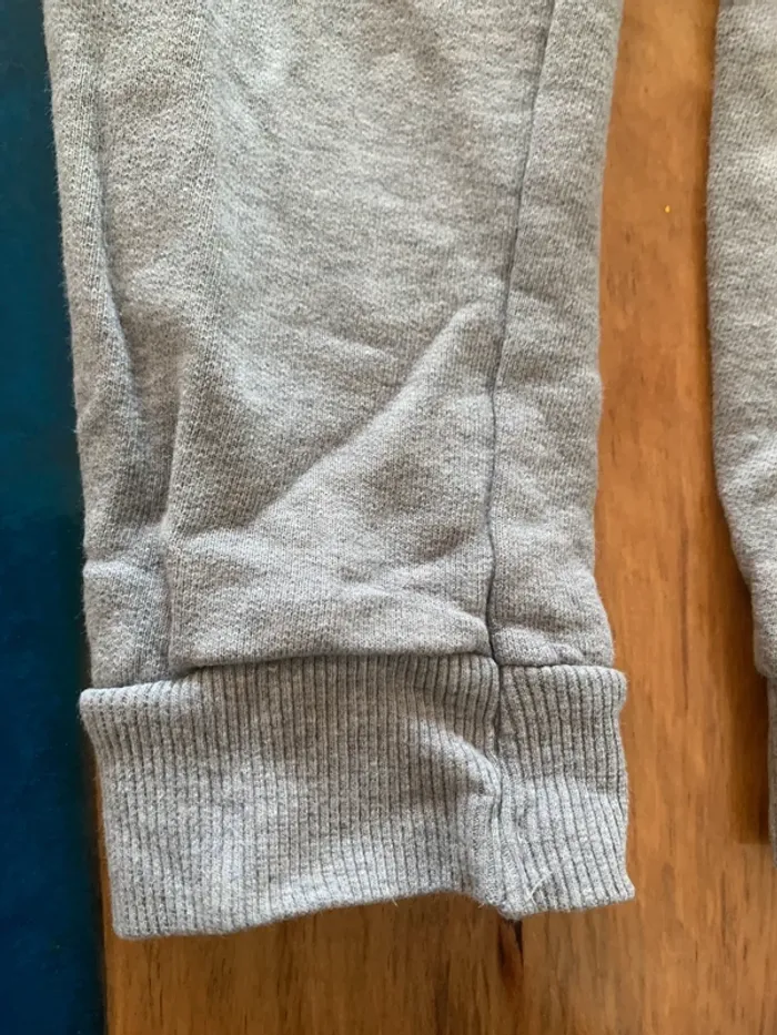 Jogging gris United colors of benetton taille 3/4 ans - photo numéro 2